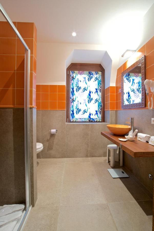 Design Suite Tirano Eksteriør billede